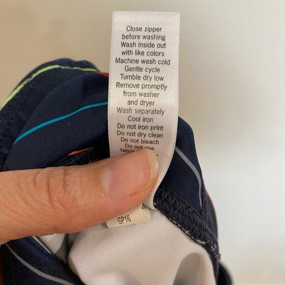 Athleta Multi Color Sonar Stripe Rainbow Crop Leggings Sz XS - Picture 8 of 12